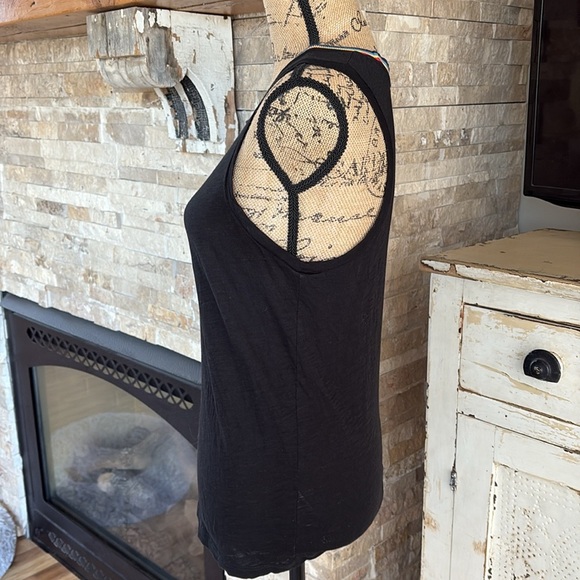 Goldie Lewinter rainbow tipped black crewneck tank top - Picture 5 of 15